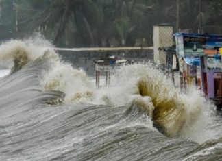 കേരളാതീരത്ത് ശക്തമായ തിരമാലയ്ക്ക് സാധ്യത; ജാഗ്രതാ നിർദ്ദേശം strong waves off the coast of Kerala