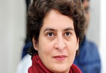 വിദ്യാർഥിനികൾക്ക് സ്മാർട് ഫോണും സ്കൂട്ടിയും; യുപിയിൽ വാഗ്ദാനവുമായി പ്രിയങ്ക UP Election 2022