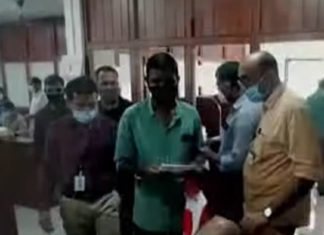 പയ്യന്നൂർ സബ് റീജിയണൽ ട്രാസ്പോർട്ട് ഓഫിസിൽ വിജിലൻസ് റെയ്ഡ് vigilance