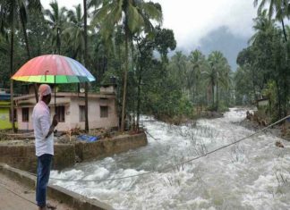 കോട്ടയത്ത് 33 ഇടങ്ങളിൽ മണ്ണിടിച്ചിൽ സാധ്യത; ക്യാംപുകളിലേക്ക് മാറാൻ നിർദ്ദേശം Rain In Kottayam