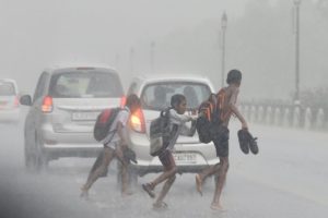 Heavy Rain Continues In North India And 3 Death In Uttarakhand