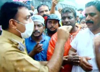 Fishermen go missing in Ponnani; Road blocked