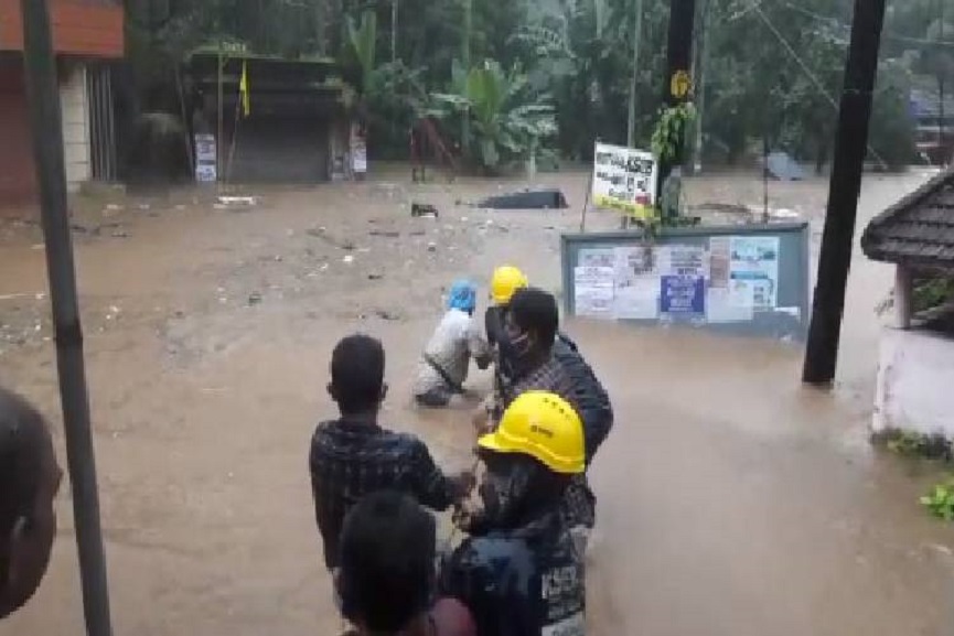 Heavy Rain And Landslide In Kottayam And Pathanamthitta Heavy Rain And Landslide In Kottayam And Pathanamthitta