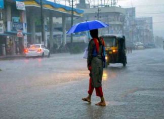 സംസ്ഥാനത്ത് മഴ തുടരുന്നു; രണ്ട് ജില്ലകളിൽ ഓറഞ്ച് അലർട് Heavy-rain-in-Kerala