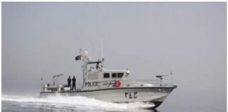 നിയമം ലംഘിച്ച് മൽസ്യബന്ധനം; ഒമാനിൽ 11 ബോട്ടുകൾ പിടിച്ചെടുത്തു 11 Fishing Boats Are Seized In Oman And 4 Expats Arrested