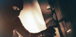 വലിയങ്ങാടിയിലെ മോഷണശ്രമം; സിസിടിവി ദൃശ്യങ്ങൾ ലഭിച്ചതായി പോലീസ് theft in kASARGOD