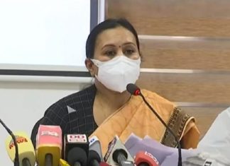 ‘സ്കൂൾ ആരോഗ്യ പരിപാടി’; കുട്ടികളുടെ സമഗ്ര സുരക്ഷ ഉറപ്പാക്കുമെന്ന് ആരോഗ്യമന്ത്രി Veena George