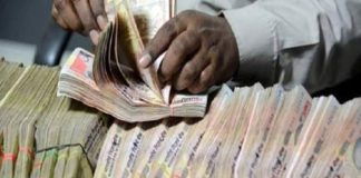 เดฎเดฒเดชเตเดชเตเดฑเดคเตเดคเต เดเดฐเต เดเตเดเดฟเดฏเดฟเดฒเดงเดฟเดเด เดฐเตเดชเดฏเตเดเต เดเตเดดเตฝเดชเตเดชเดฃ เดตเตเดเตเด; เดฐเดฃเตเดเตเดชเตเตผ เดชเดฟเดเดฟเดฏเดฟเตฝ Malappuram news