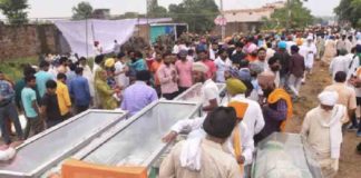 ലഖിംപൂർ; കർഷകരുടെ ചിതാഭസ്മം കൊണ്ടുള്ള പ്രതിഷേധ യാത്രയ്ക്ക് ഇന്ന് തുടക്കം Farmers' organization intensifies protest over Lakhimpur violence