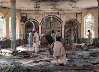 blast-hits-Shiite-mosque-in-Afghanistan