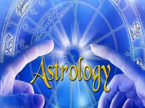 വ്യാജ ജ്യോതിഷം; തങ്ക ഭസ്മം പാലിൽ കലക്കി കുടിച്ച വിദ്യാർഥിയുടെ കാഴ്ചക്ക് മങ്ങലേറ്റതായി പരാതി fake astrology