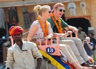ഇന്ത്യയിൽ വിദേശ ടൂറിസ്റ്റുകൾക്ക് അനുമതി foreign-tourist-visa-allow