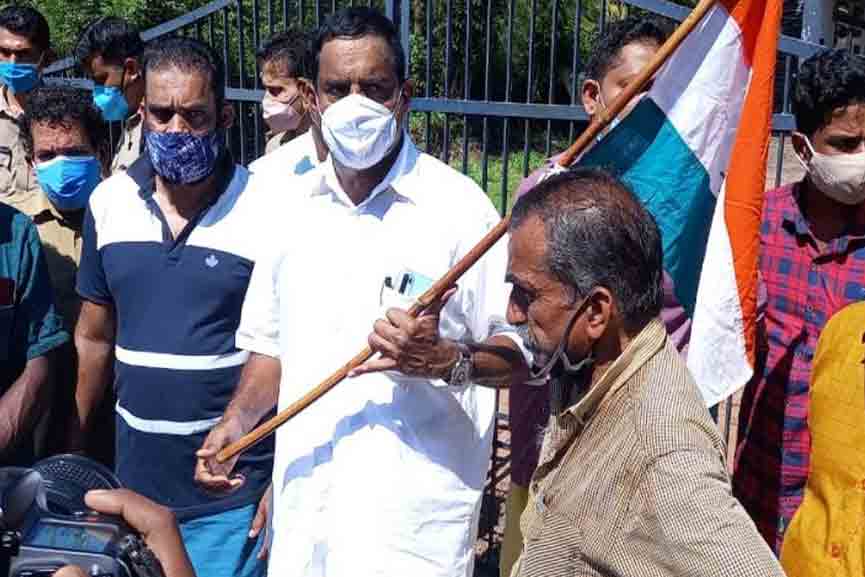 Clashes-break-out-in-Kasargod-Congress Clashes-break-out-in-Kasargod-Congress