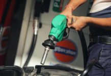 പശ്ചിമേഷ്യൻ സംഘർഷം; രാജ്യത്ത് പ്രീമിയം പെട്രോൾ വിലയിൽ വർധനവ് Premium Petrol Price Hike