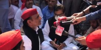 Akhilesh Yadav Under UP Police Custody