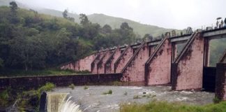 മുല്ലപ്പെരിയാറിൽ നിന്ന് വെള്ളമെടുക്കുന്നത് തമിഴ്നാട് വീണ്ടും കുറച്ചു Two More Shutters Are Opened In Mullapperiyar Dam Due To Water Level Hike