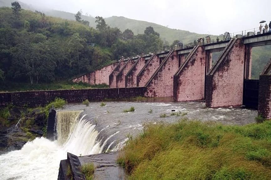 Two More Shutters Are Opened In Mullapperiyar Dam Due To Water Level Hike Two More Shutters Are Opened In Mullapperiyar Dam Due To Water Level Hike