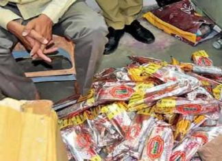 പാലക്കാട് രണ്ടര കോടിയുടെ പുകയില ഉൽപ്പന്നങ്ങൾ പിടികൂടി; രണ്ടുപേർ പിടിയിൽ tobacco products seized