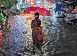 Heavy rain Continues In Different Districts In Tamilnadu
