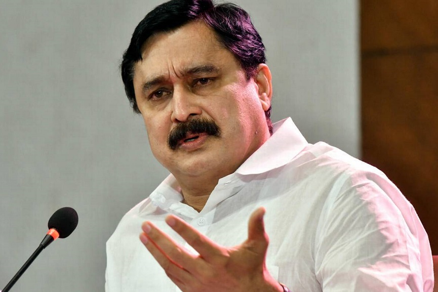 V-Abdurahiman KPAC Lalitha Treatment aid