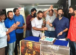 'Kurup' in Mars for 72 consecutive hours; Played 52 shows and set a record!