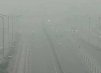 ഡെൽഹിയിൽ കനത്ത പുകമഞ്ഞ്; നിരവധി വിമാന, ട്രെയിൻ സർവീസുകൾ റദ്ദാക്കി Delhi Air Pollution