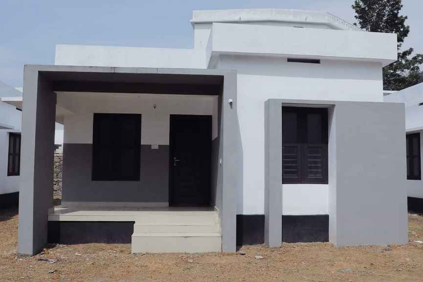 Dedication of 14 dream houses at Kavalappara Dedication of 14 dream houses at Kavalappara