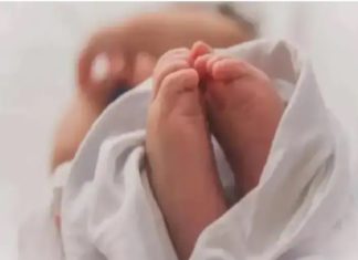 കുവൈറ്റിൽ നവജാത ശിശുവിനെ ഉപേക്ഷിച്ച നിലയിൽ കണ്ടെത്തി; അന്വേഷണം Newborn baby found