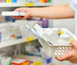 Medical-shop-owner-denies-medicine-to-woman