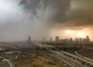 യുഎഇയിൽ കനത്ത മഴയും പൊടിക്കാറ്റും; ജാഗ്രതാ നിർദ്ദേശം heavy rain-in-uae