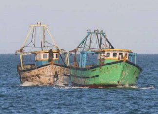 pak-firing-near-gujrat-coast