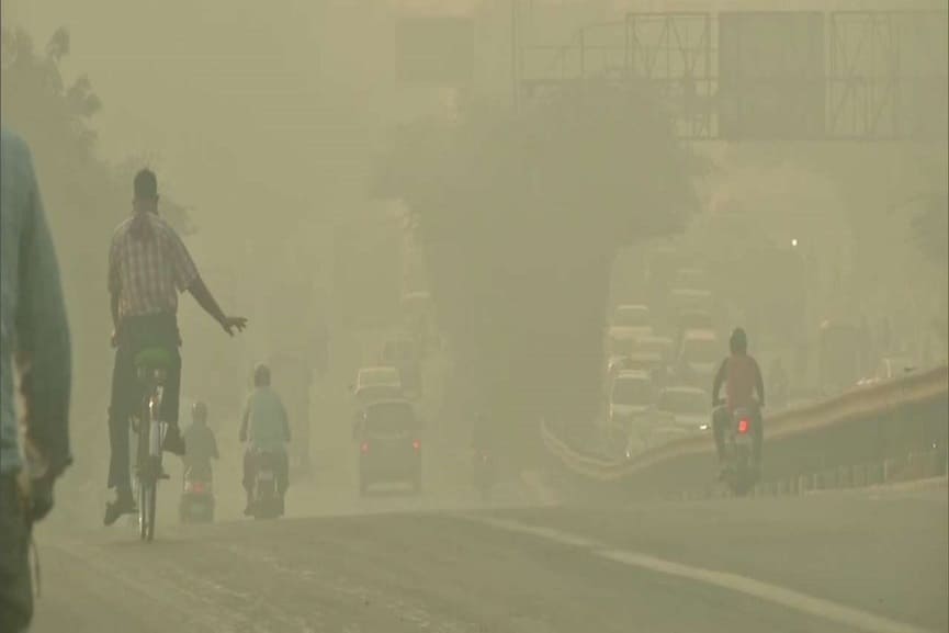 Air Pollution In Delhi After Diwali Celebration Air Pollution In Delhi After Diwali Celebration