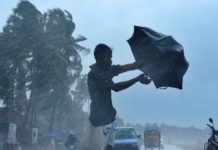 കോട്ടയത്തും ഇടുക്കിയിലും കനത്ത മഴ; മലപ്പുറത്ത് മൂന്നുപേർ ഒഴുക്കിൽപ്പെട്ടു Kerala Rain Alert