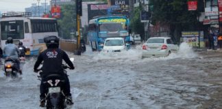 ഇന്നും നാളെയും അതിതീവ്ര മഴ തുടർന്നേക്കും; കേരളത്തിൽ മുന്നറിയിപ്പ് Heavy Rain Will Continues In Kerala Today And Tomorrow