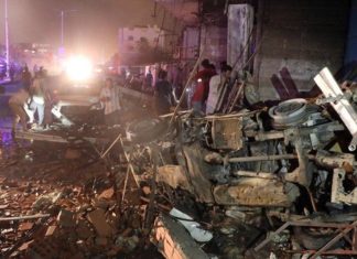 blast-in-yemen-near-airport-10-killed