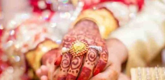 മകൾക്കൊപ്പം അഞ്ച് യുവതികൾക്കും മംഗല്യ സൗഭാഗ്യമൊരുക്കി പ്രവാസി; ഇത് വേറിട്ട മാതൃക Muslim girls can get married at the age of 16; Punjab and Haryana High Court