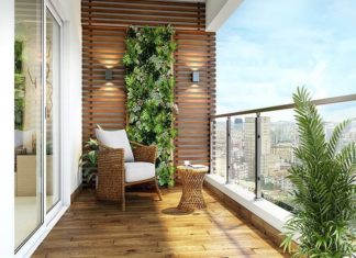 Dubai Against The Residents Who Hanging Clothes In Balcony