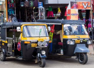 മന്ത്രിയുമായുള്ള ചർച്ച വിജയം; ഓട്ടോ-ടാക്സി പണിമുടക്ക് മാറ്റിവച്ചു Auto Taxi Strike In Kerala Called Off