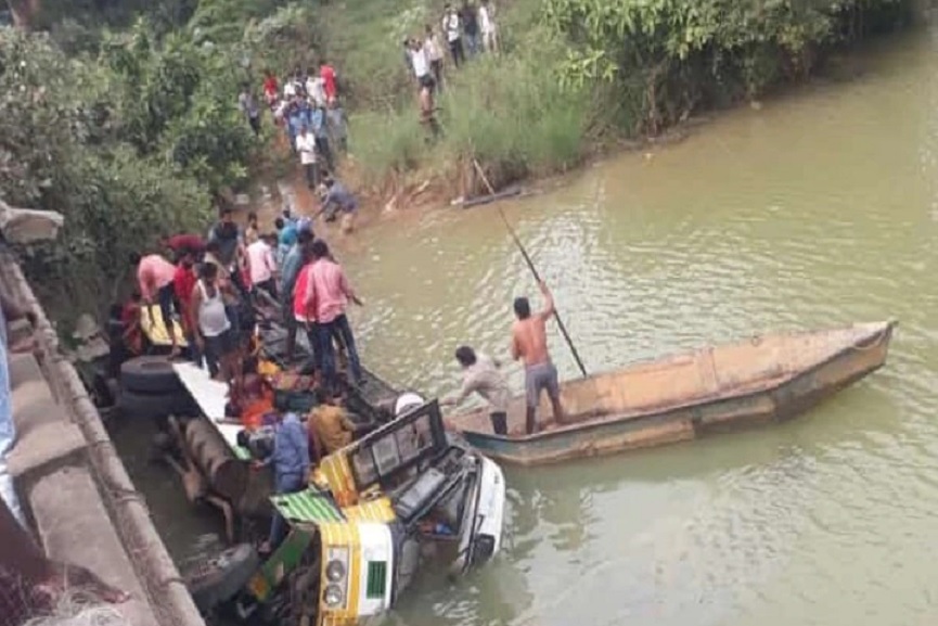 bus accident bus accident