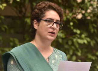 താമരശ്ശേരി ചുരത്തിലെ പ്രതിസന്ധി; വിദഗ്ധ സമിതിയെ അയക്കണം, കത്തയച്ച് പ്രിയങ്ക ഗാന്ധി Priyanka-Gandhi