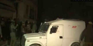 เดถเตเดฐเตเดจเดเดฑเดฟเตฝ เดชเตเดฒเตเดธเดฟเดจเต เดจเตเดฐเต เดญเตเดเดฐเดพเดเตเดฐเดฎเดฃเด; 3 เดเดฆเตเดฏเตเดเดธเตโเดฅเตผ เดเตเดฒเตเดฒเดชเตเดชเตเดเตเดเต Terror-Attack-On-Police-Bus