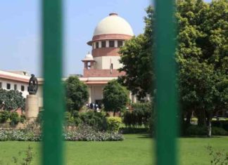 In Maharashtra, the Supreme Court has quashed the suspension of 12 BJP MLAs