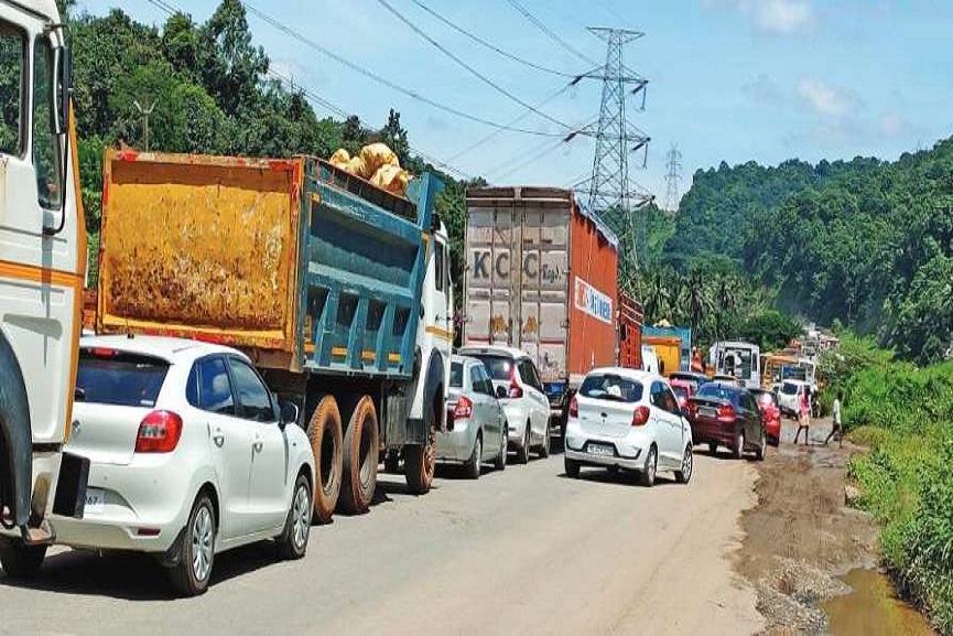 traffic jam in the kuthiran tunnel, traffic jam in the kuthiran tunnel,
