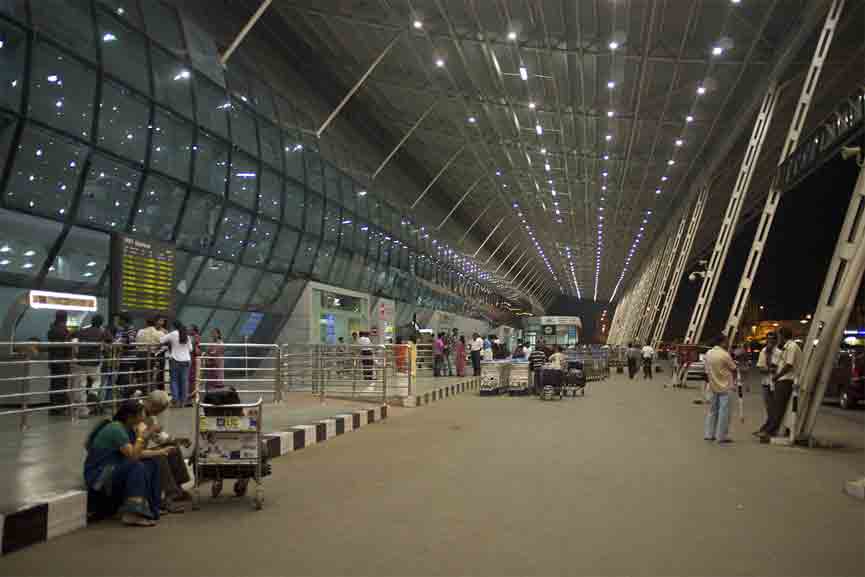 Omicron covid to another man who came to Kerala from Russia