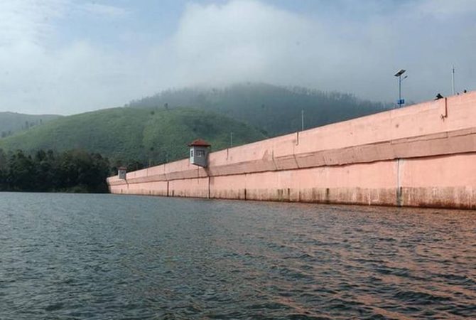 മുല്ലപ്പെരിയാറിലെ ആദ്യഘട്ട പരിശോധന പൂർത്തിയായി; വിയോജിപ്പ് അറിയിച്ച് കേരളം All Shutters Closed In Mullapperiyar Dam