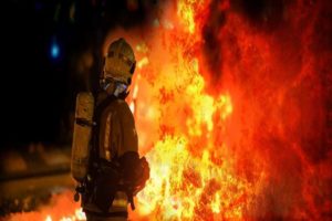 fire broke out at the Reliance Trends showroom in Kozhikode