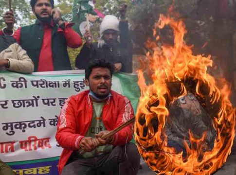 റെയിൽവേ നിയമന പ്രതിഷേധം; പ്രധാനമന്ത്രിയുടെ ഓഫിസ് യോഗം വിളിച്ചു Railway appointment protest; The Prime Minister's Office called a meeting