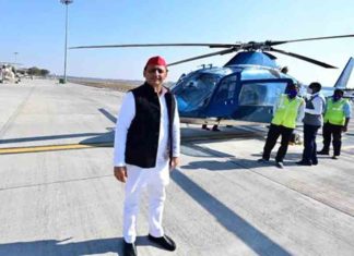 Helicopter delayed by half an hour; Akhilesh Yadav calls it conspiracy