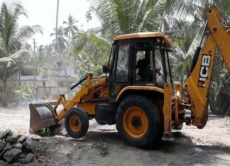 เดฎเดฒเดฟเดจเดเดฒ เดถเตเดฆเตเดงเตเดเดฐเดฃ เดชเตโเดณเดพเดจเตเดฑเดฟเดจเต เดเตเดฑเตเดฑเตเดฎเดคเดฟเตฝ; เดจเดฟเตผเดฎเดพเดฃเด เดคเดเดเตเดเต เดจเดพเดเตเดเตเดเดพเตผ Protest Kannur