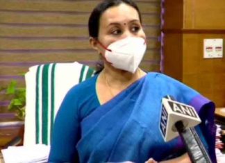 Delay for healthHealth Minister visited Oommen Chandy; Medical Board will be constituted card; The order has been extended for two more weeks - Health Minister